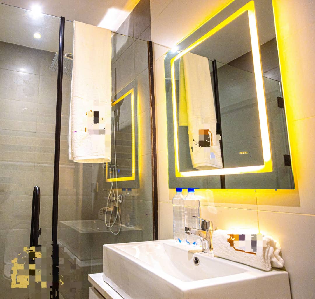 Exquisitely furnished 3 bedroom apartment